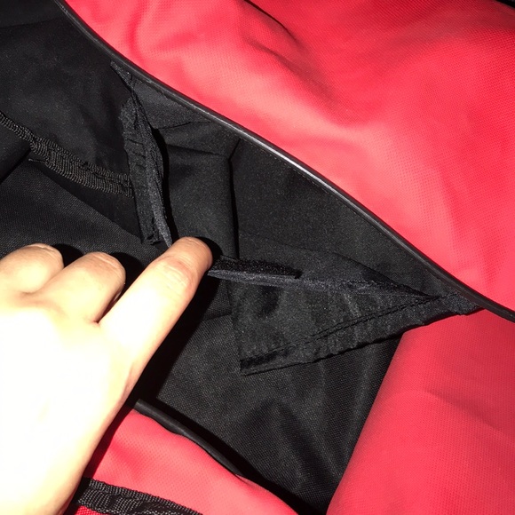 Nike small Nike duffle  bag - Picture 3 of 5